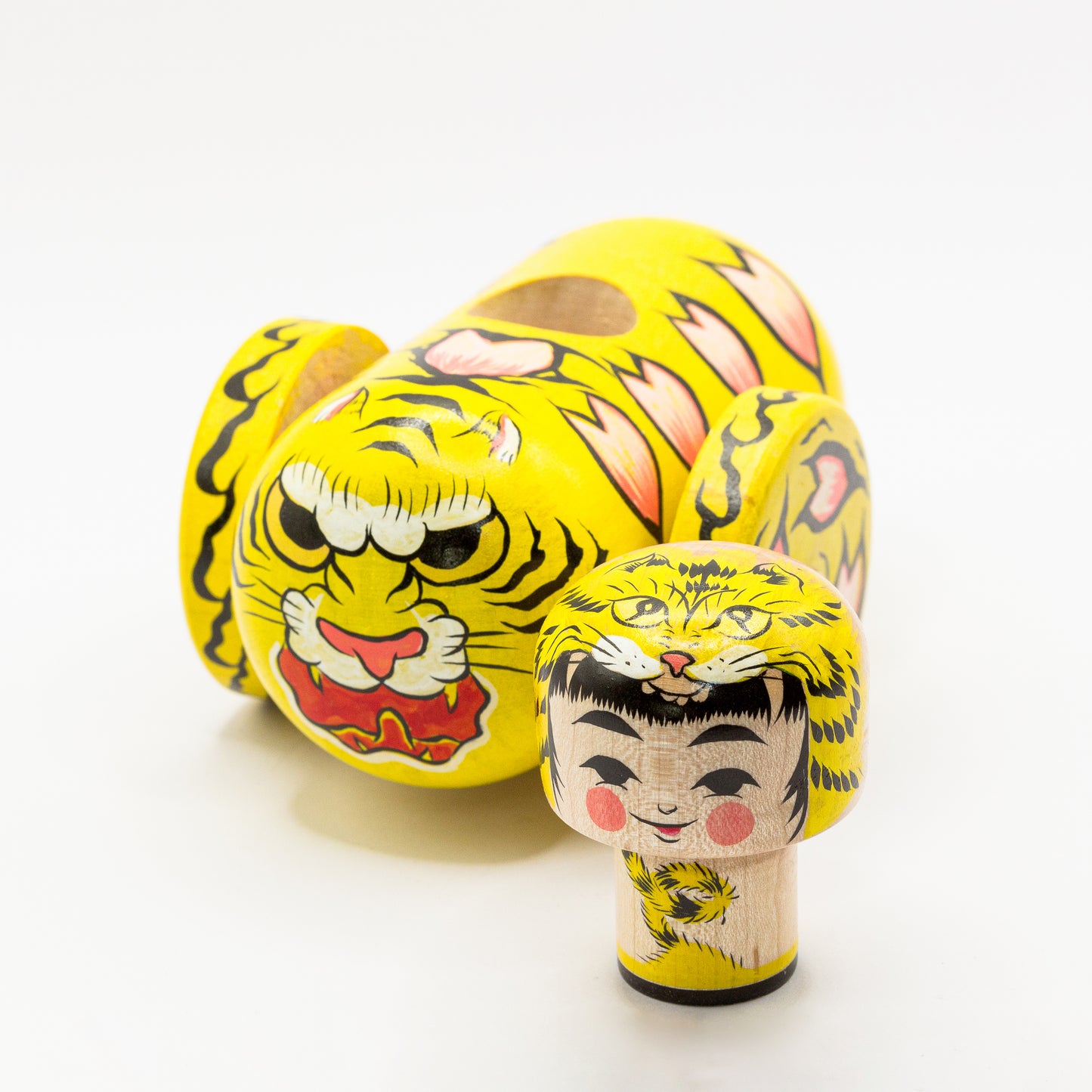 Kokeshi-Mobil: Alter Tiger trifft Kirschblüte