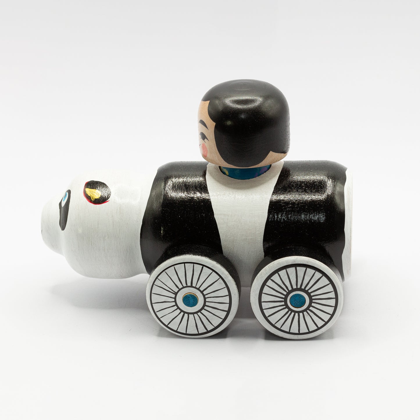 Kokeshi Car: Panda Bear