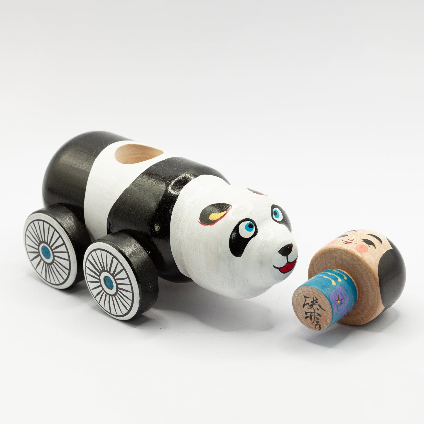 Kokeshi Car: Panda Bear
