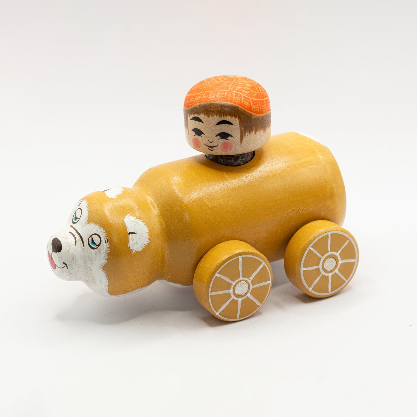 Kokeshi-Mobil: Ein Bär kurz vor dem Winterschlaf