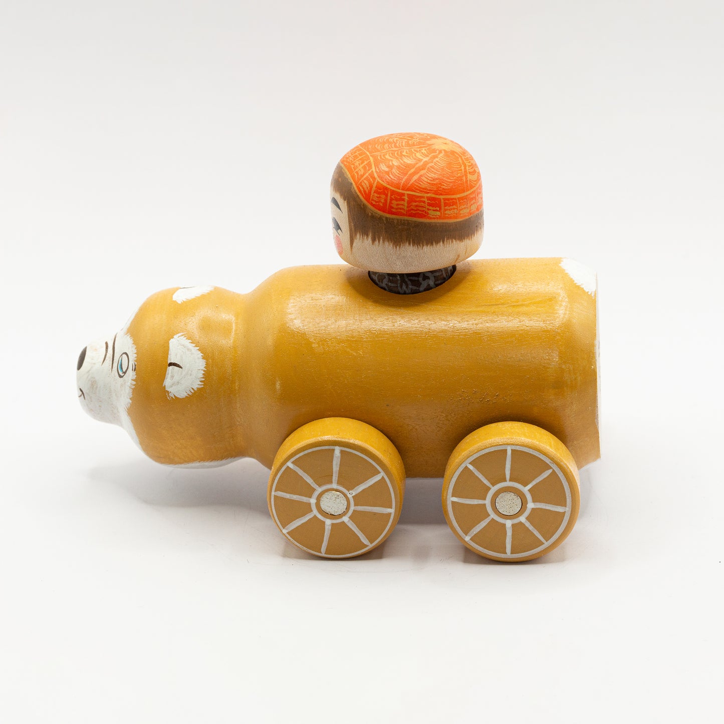 Kokeshi-Mobil: Ein Bär kurz vor dem Winterschlaf