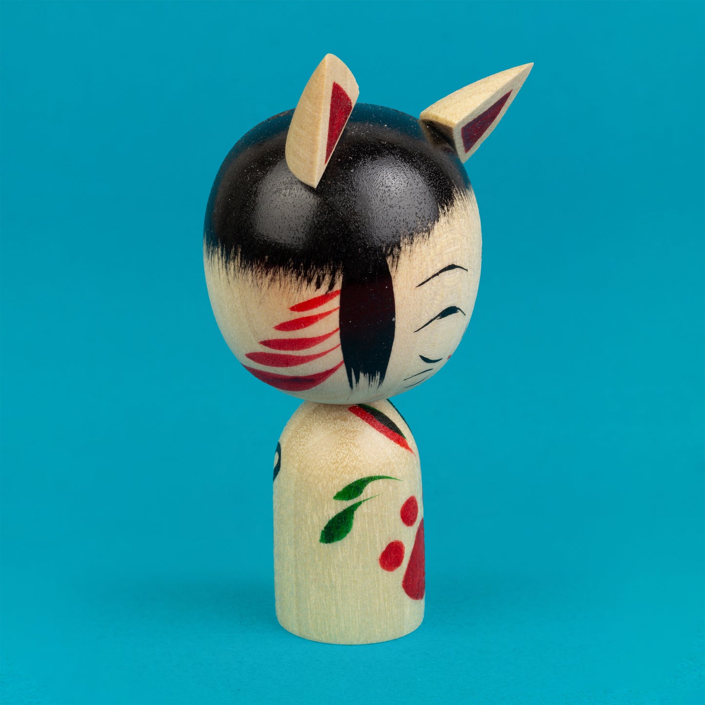 Miniature Togatta Cat Kokeshi