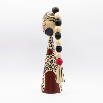 Exklusive Sosaku-Kokeshi "Nina mit Zopf"