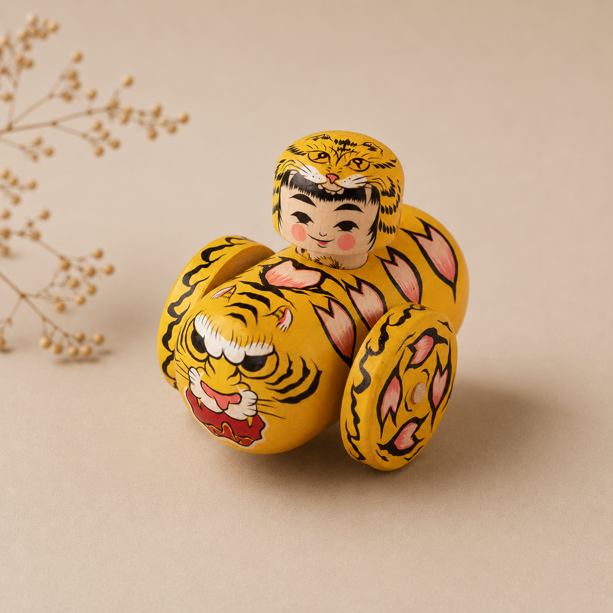 Kokeshi-Mobil: Alter Tiger trifft Kirschblüte