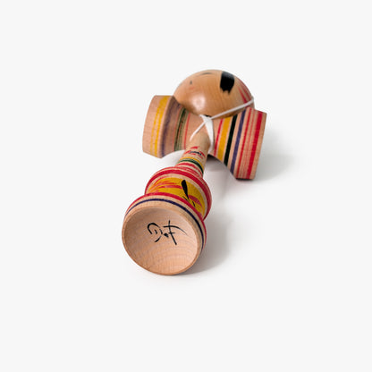 Kokeshi-Kendama Nr. 10 | Regenbogenfarben | Unikat