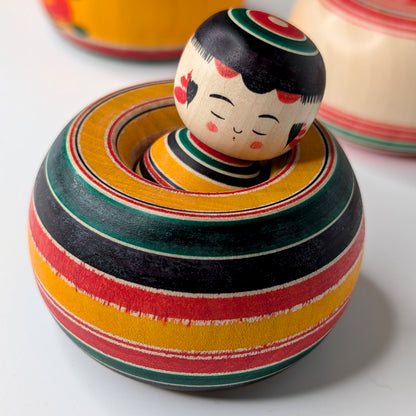 Ejiko Kokeshi – Rokuro-Moyo Pattern – Yajiro Tradition